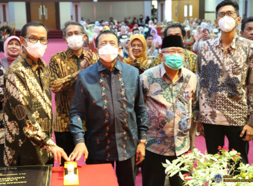 Dirjen Dikti Resmikan Tiga Laboratorium di UNP