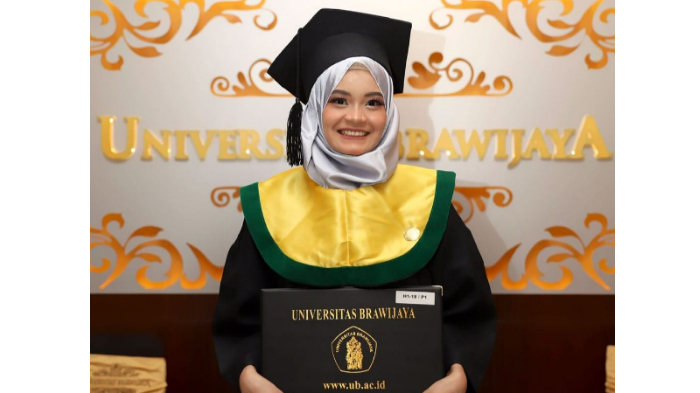 Calista, Wisuda Jurusan Kedokteran Universitas Brawijaya di Usia 18 Tahun