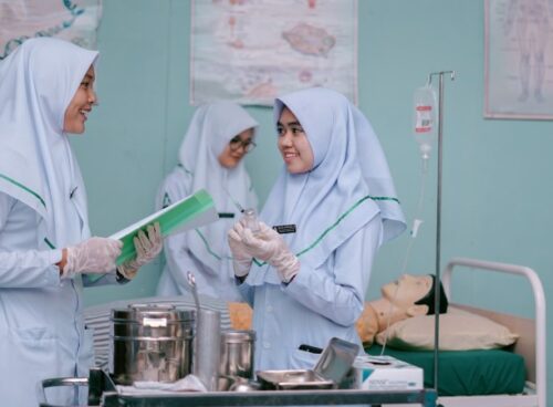 Fakta Unik Jurusan Keperawatan di Indonesia